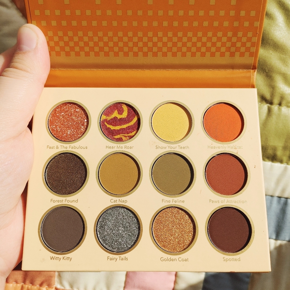 SheGlam Wild Heart Viva La Leopard Eyeshadow Palette